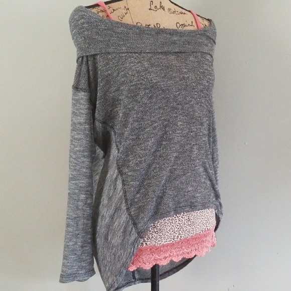Olivia Moon Sweaters - 🧡3 for $20! Olivia Moon Shoulder Sweater